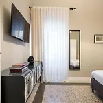 Gonfalone 6 Bed & Breakfast Rome