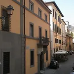 Gonfalone 6 Oda ve Kahvaltı Roma