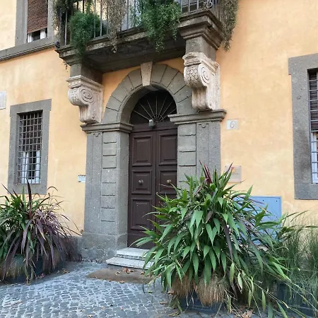 Gonfalone 6 לינה וארוחת בוקר