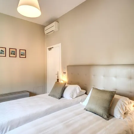 Gonfalone 6 Bed & Breakfast Řím