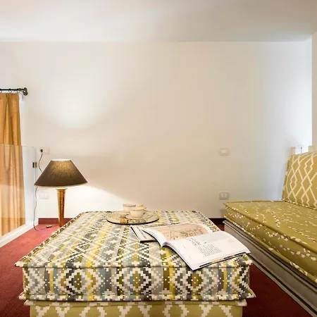 Gonfalone 6 Bed & Breakfast Řím