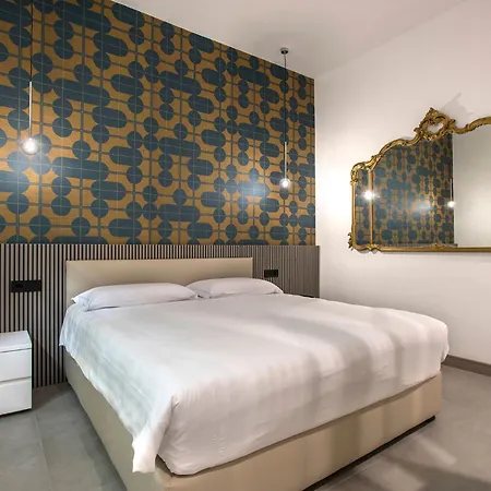 Gonfalone 6 לינה וארוחת בוקר רומא