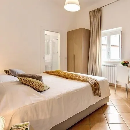 Gonfalone 6 רומא