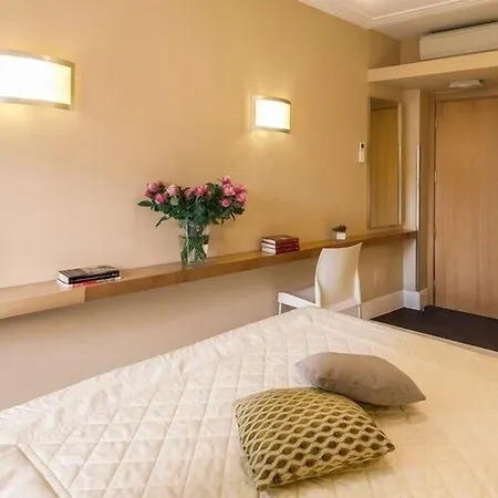 Gonfalone 6 רומא