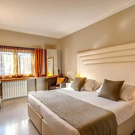 Gonfalone 6 Couette-café 4*