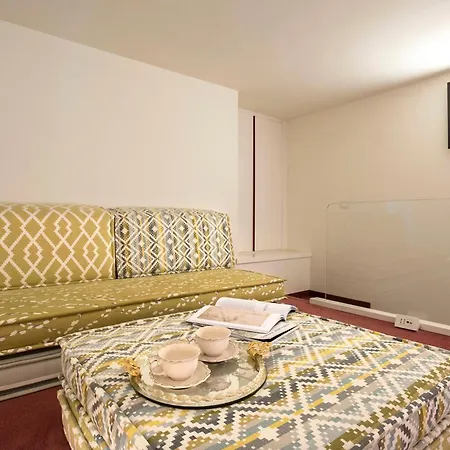 宫发龙6酒店 4* 罗马