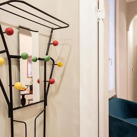 宫发龙6酒店 住宿加早餐酒店